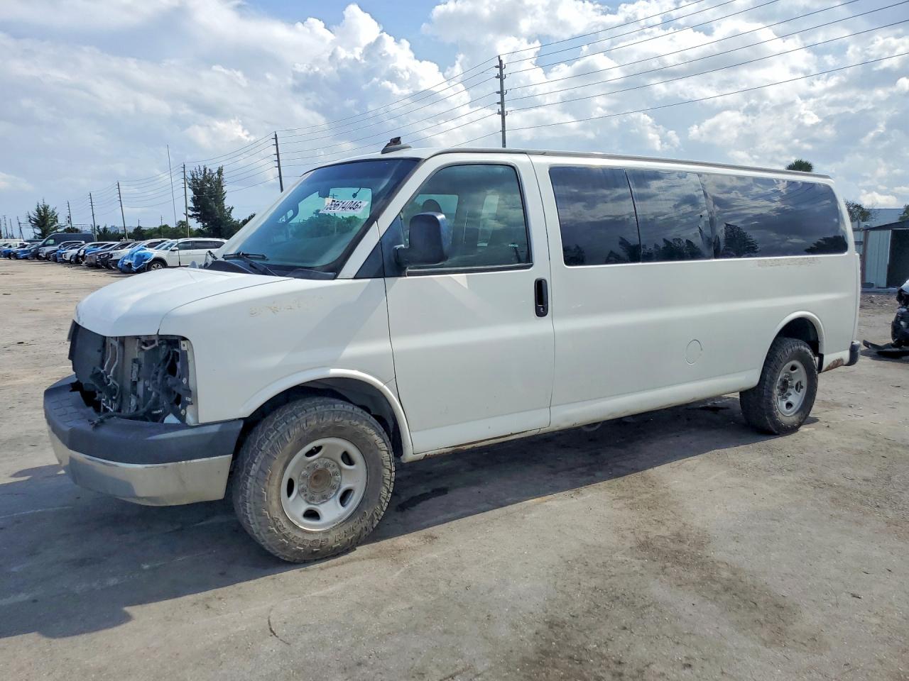 2018 Chevrolet Express Passenger LT, VIN 1GAZGPFG0J1333187 — Mechanical