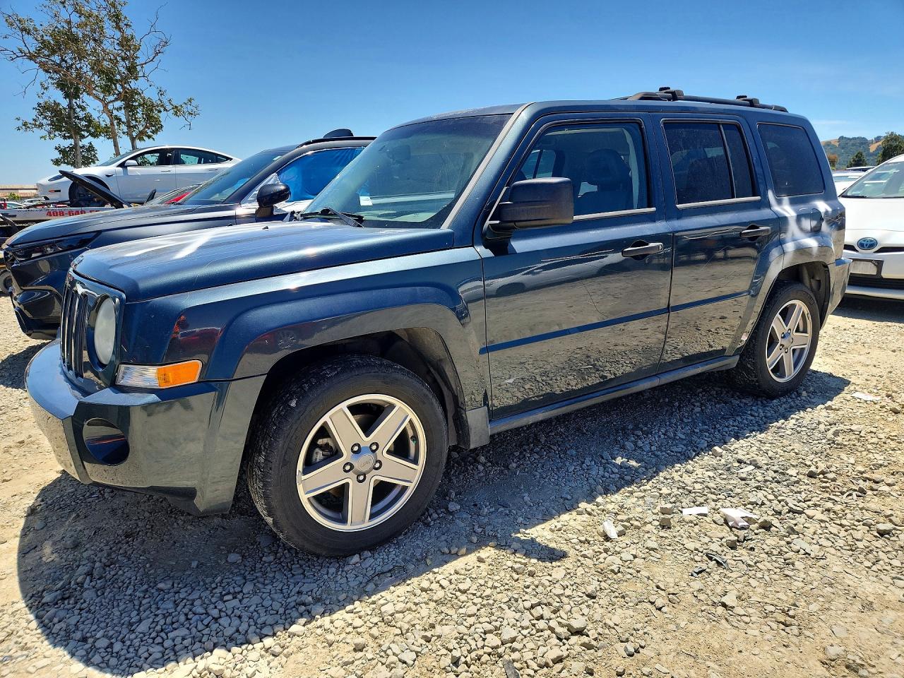 2007 Jeep Patriot Sport, VIN 1J8FF28W07D351659 — Vandalism