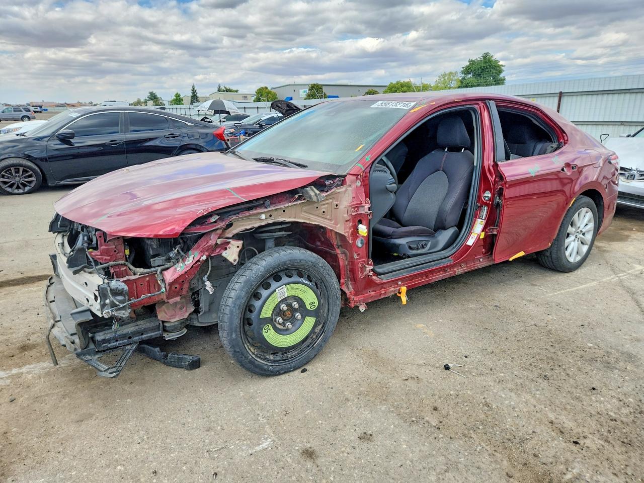 2019 Toyota Camry LE, VIN 4T1B11HK0KU691121 — Front end