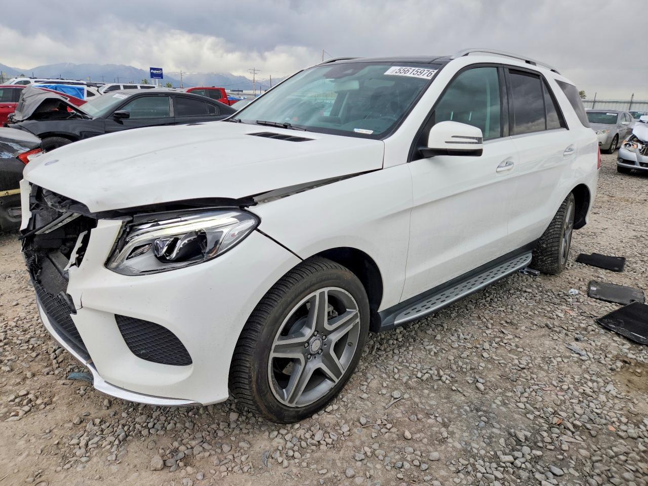2016 Mercedes-Benz GLE 350, VIN 4JGDA5HB4GA708866 — Front end
