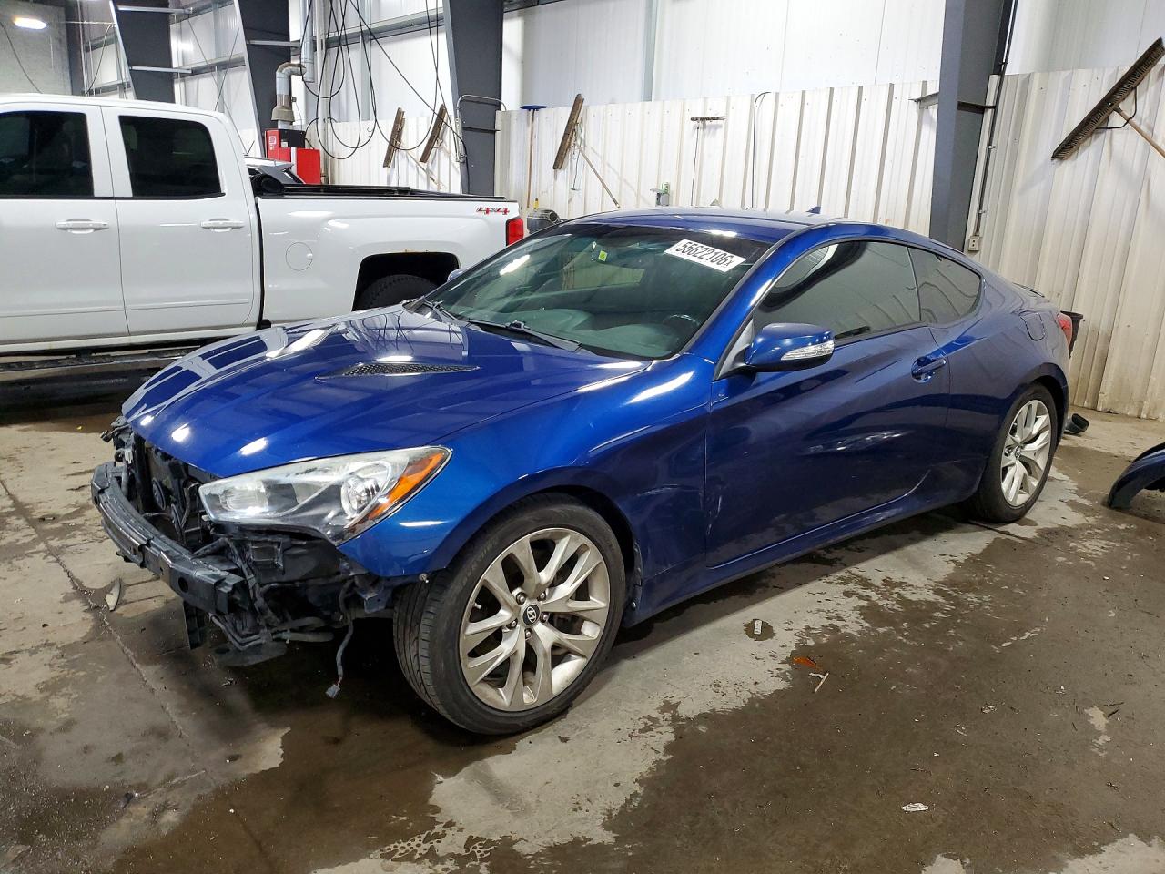 2015 Hyundai Genesis Coupe 3.8L Base, VIN KMHHT6KJ7FU130938 — Front end