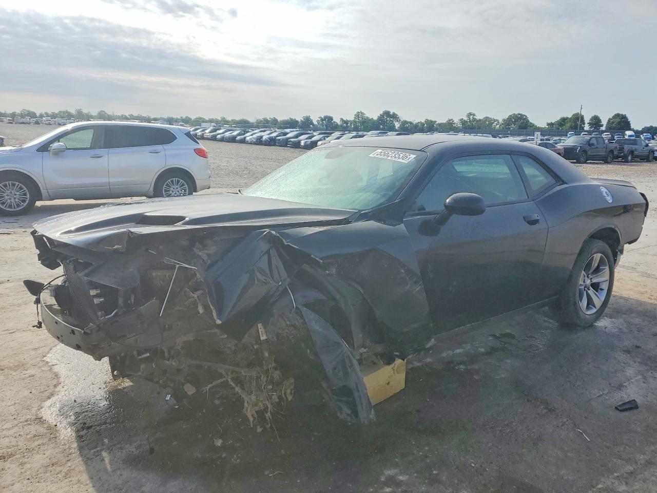 2018 Dodge Challenger SXT, VIN 2C3CDZAG8JH294590 — Front end