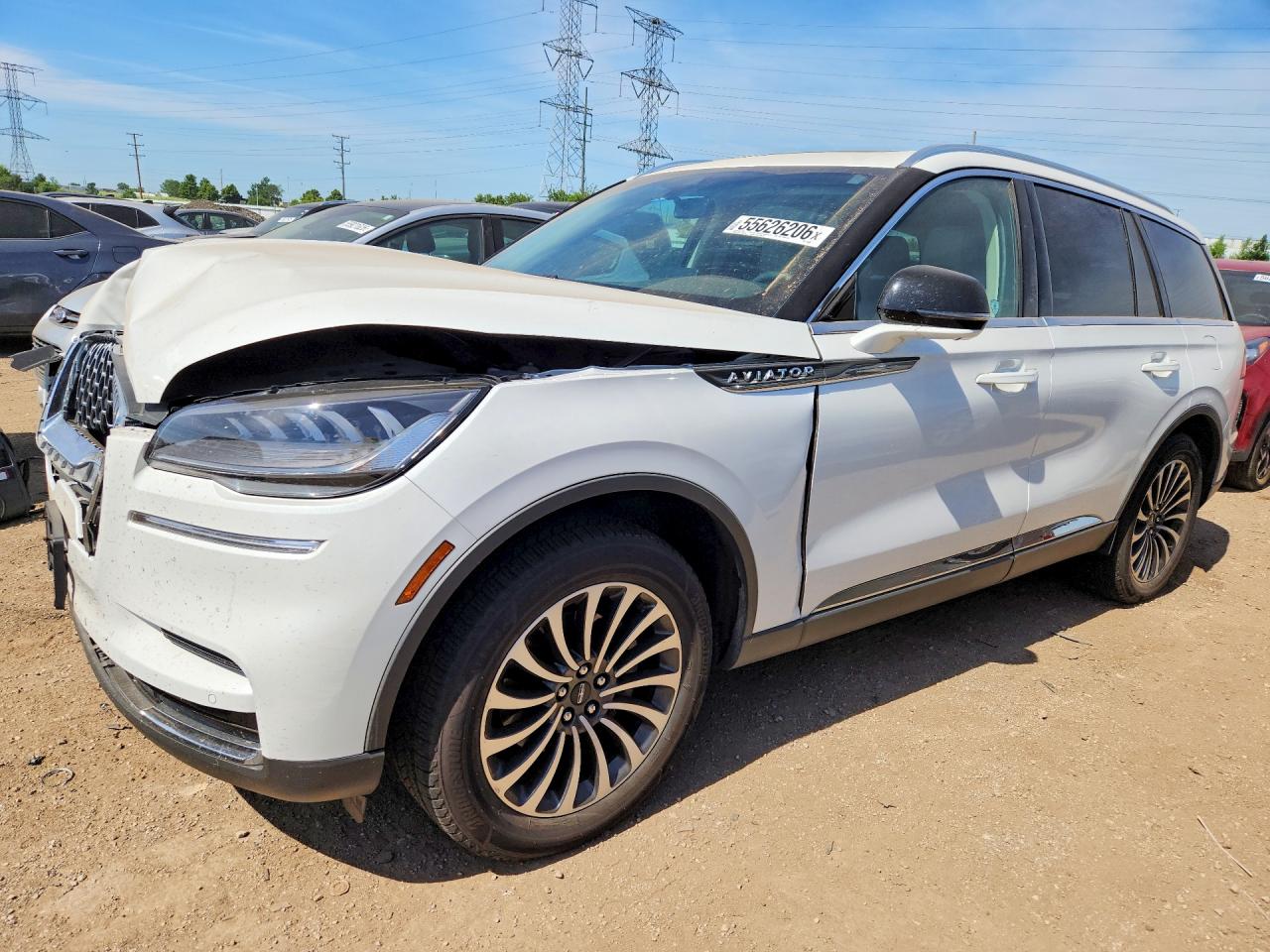 2022 Lincoln Aviator Reserve, VIN 5LM5J7XCXNGL05640 — Front end