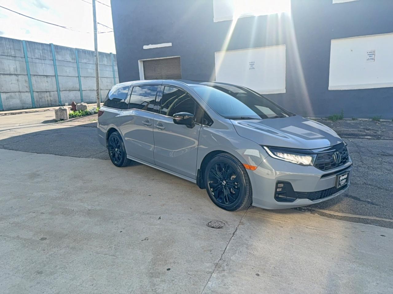 2025 Honda Odyssey Sport-L, VIN 5FNRL6H72SB011329 — Prior damage history