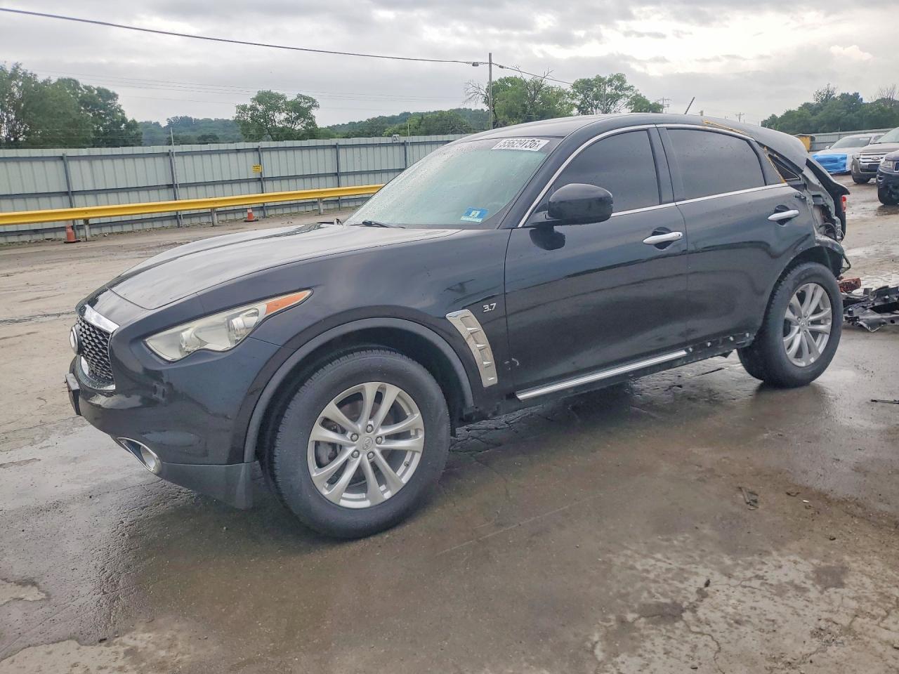 2017 Infiniti QX70, VIN JN8CS1MW2HM412277 — Rear end