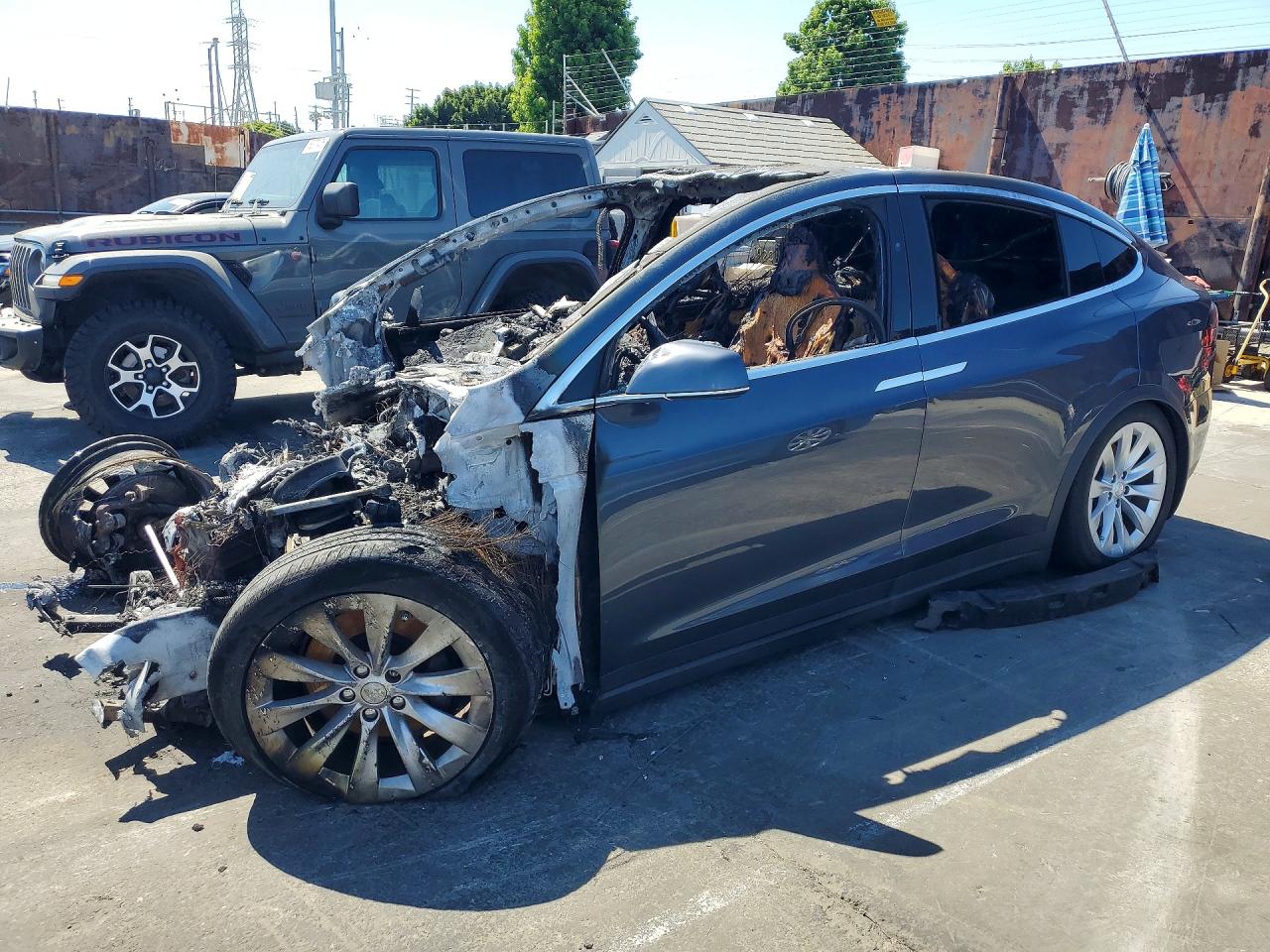 2018 Tesla Model X 75D, VIN 5YJXCAE26JF087993 — Burn