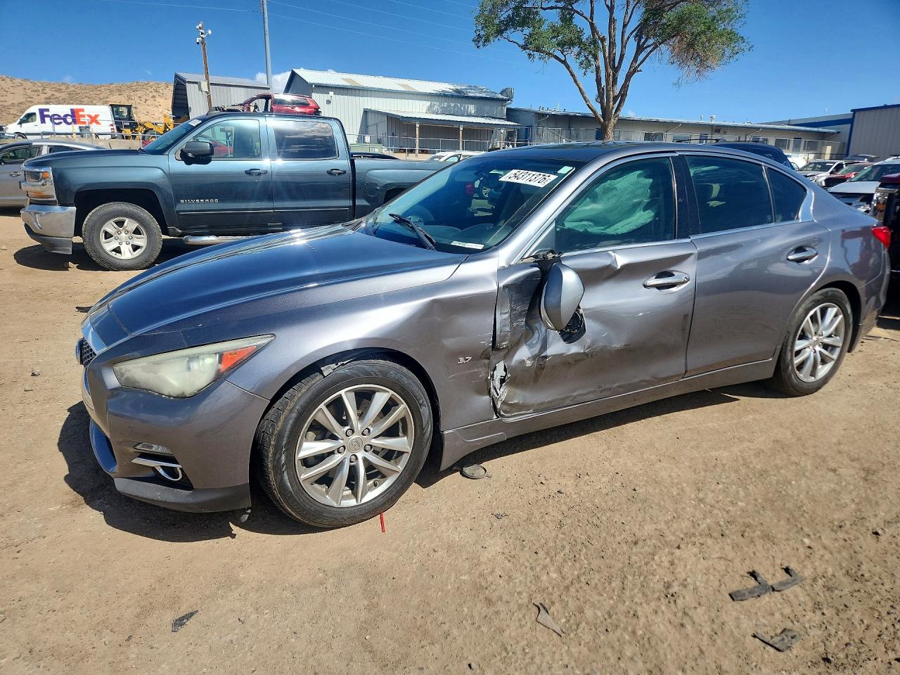 2014 Infiniti Q50 Sport, VIN JN1BV7AP0EM676935 — Side