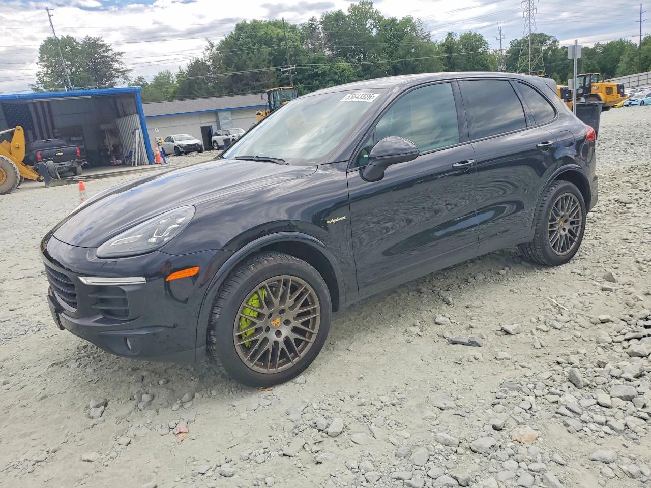 2018 Porsche Cayenne S E-Hybrid, VIN WP1AE2A23JLA72553 — Rear end