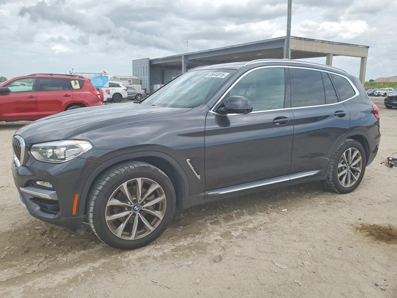 2019 BMW X3 sDrive30i, VIN 5UXTR7C50KLF32743 — Зад