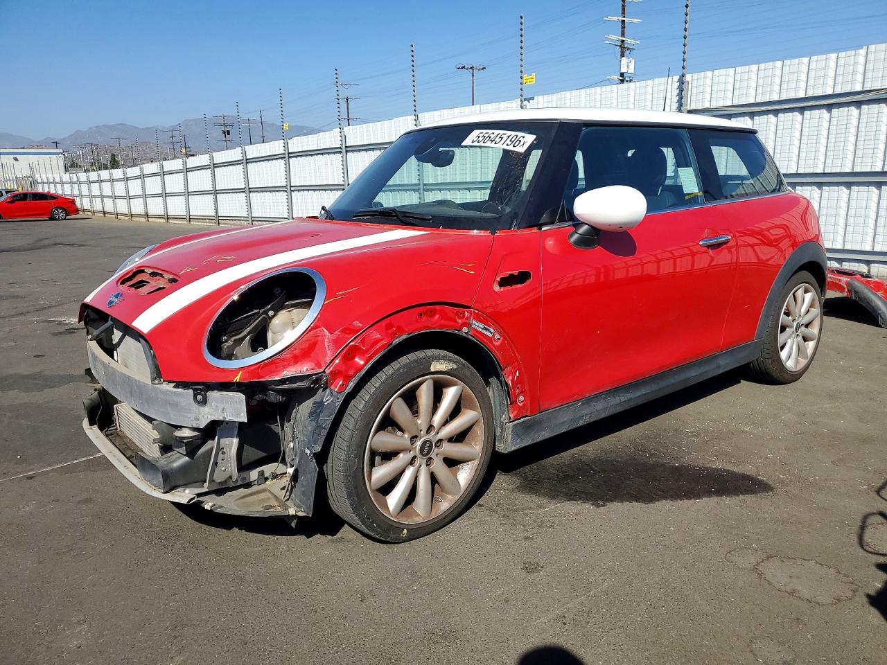 2020 MINI Hardtop Cooper S, VIN WMWXR5C08L2L67229 — Перед