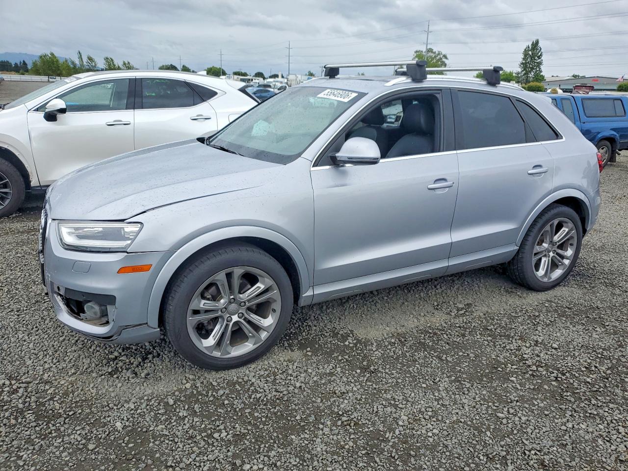 2015 Audi Q3 Prestige, VIN WA1GFCFS6FR010277 — Перед