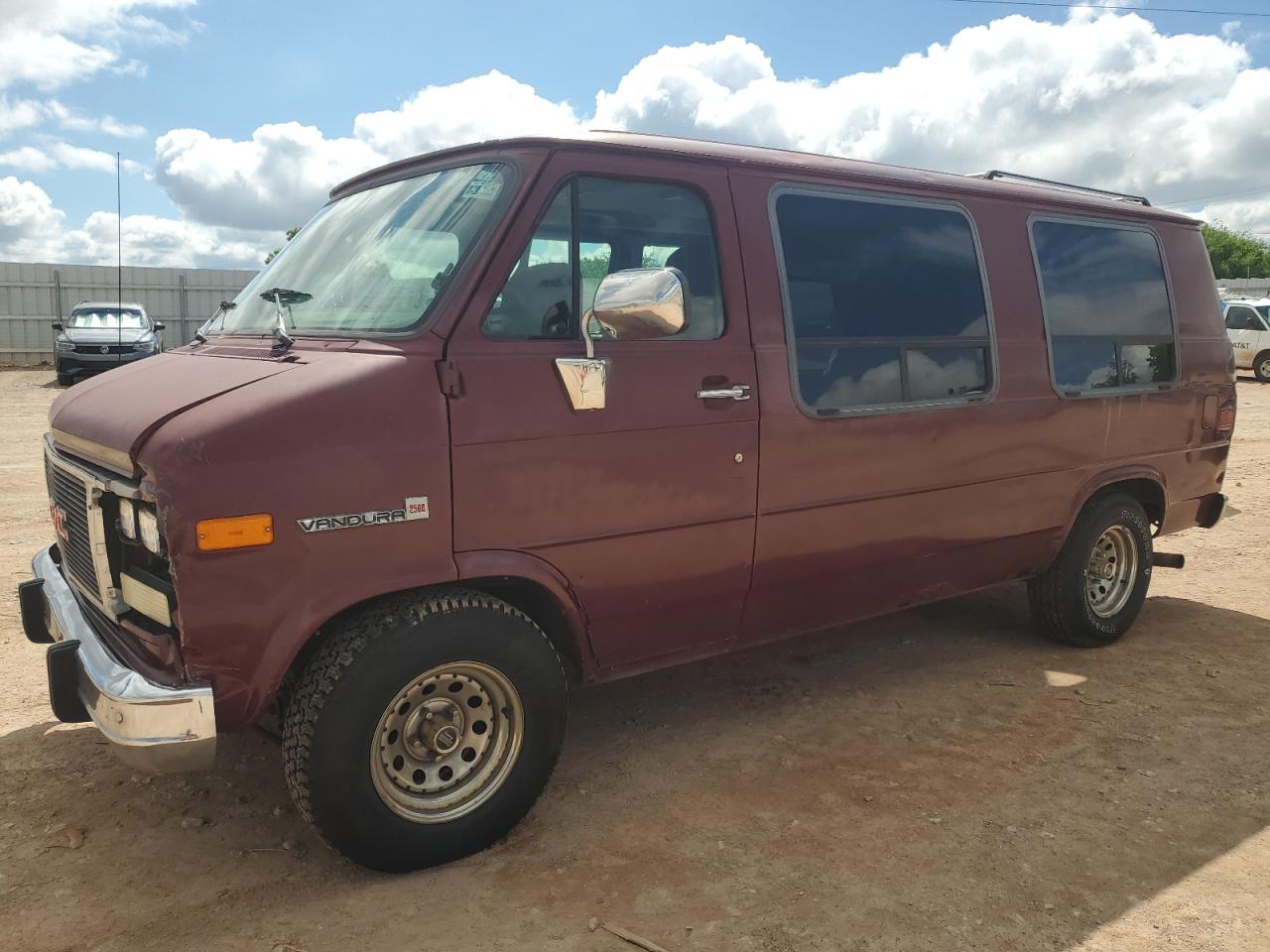1994 GMC Vandura, VIN 1GDEG25K4RF512602 — Front end