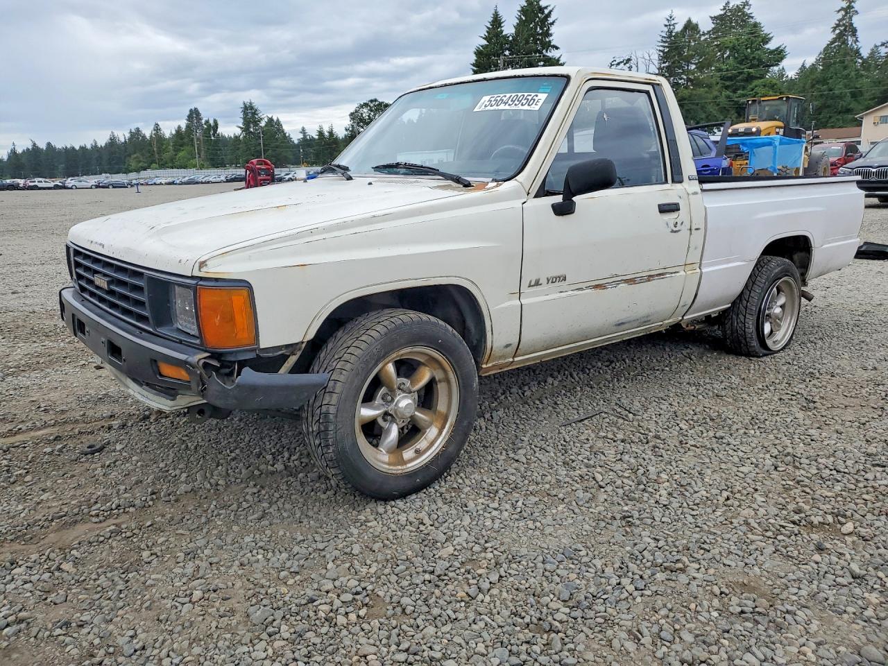 1986 Toyota Pickup, VIN JT4RN50R1G0178515 — Front end