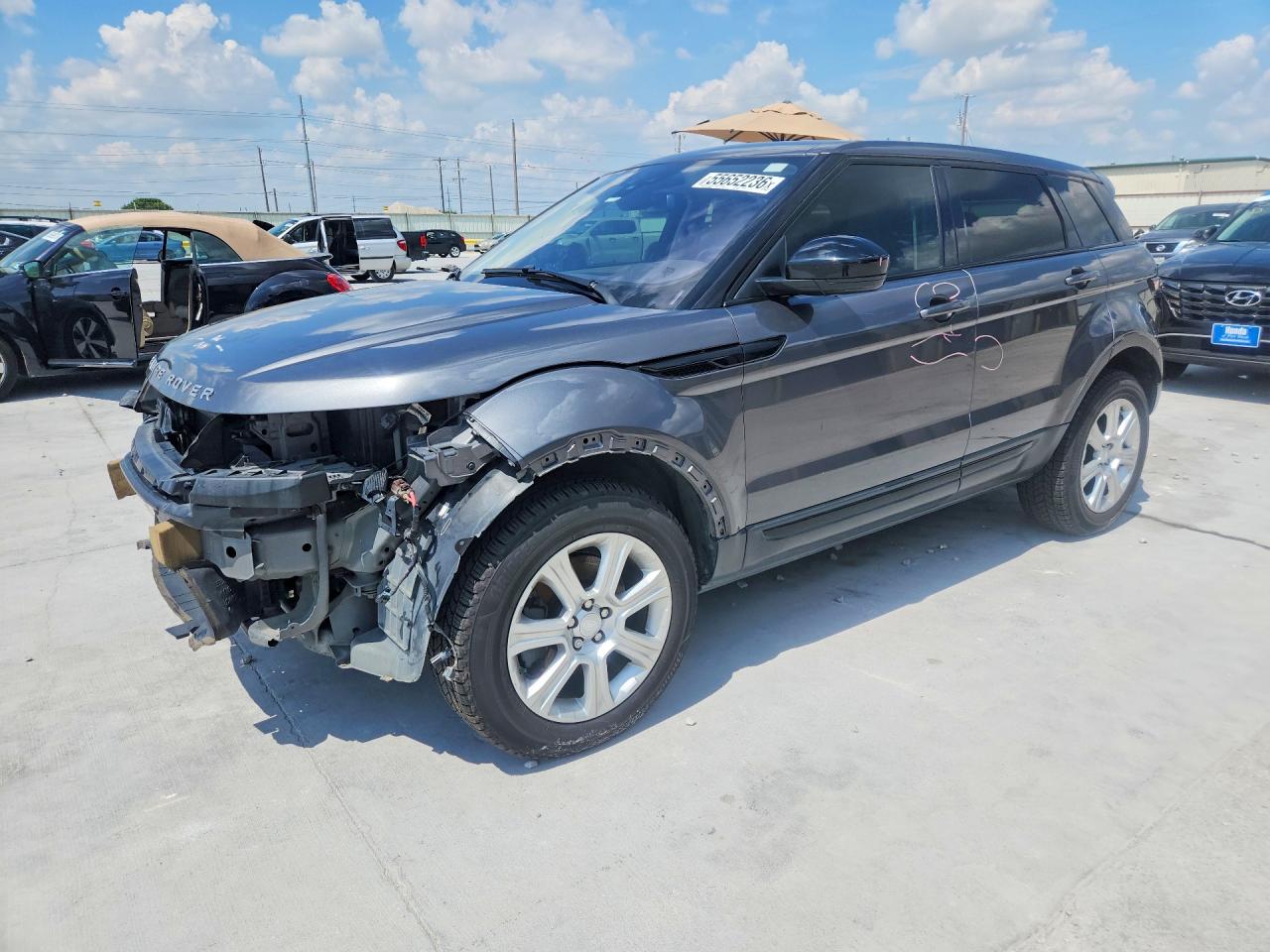 2018 Land Rover Range Rover Evoque SE, VIN SALVP2RXXJH269843 — Перед