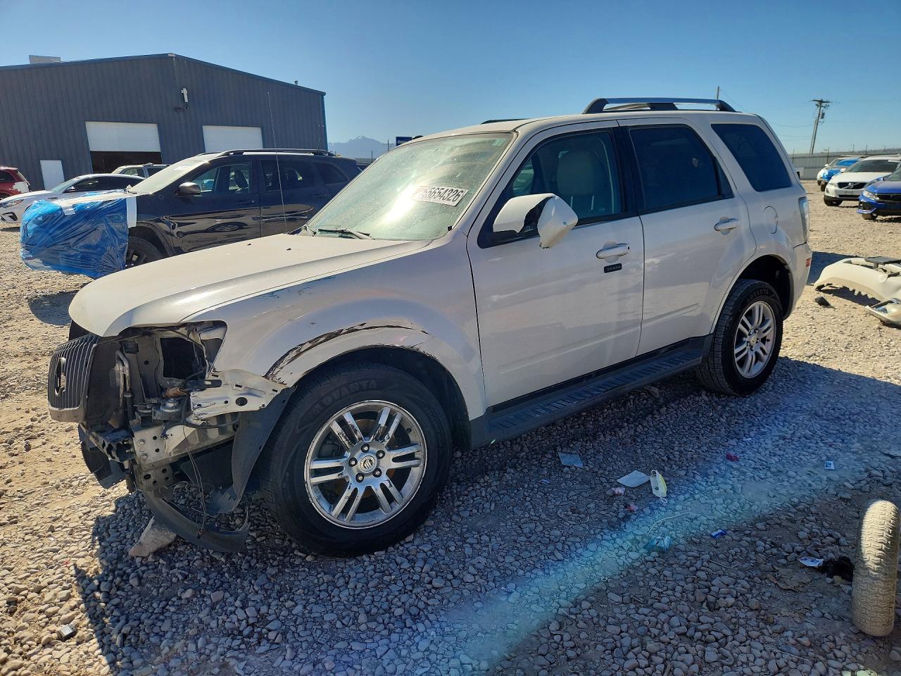 2010 Mercury Mariner Premier, VIN 4M2CN9HG5AKJ03189 — Front end