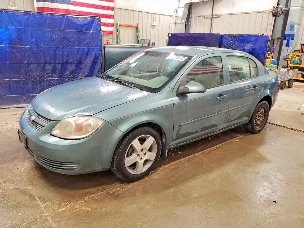 2010 Chevrolet Cobalt 1LT, VIN 1G1AD5F56A7194804 — Бок