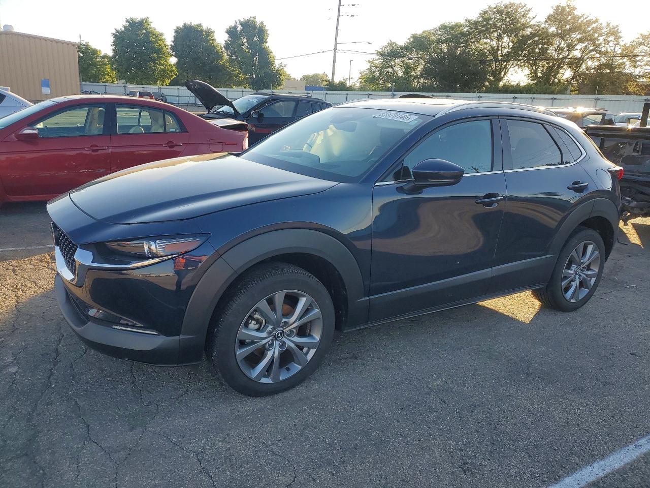 2024 Mazda CX-30 S Premium, VIN 3MVDMBDM1RM622596 — Side