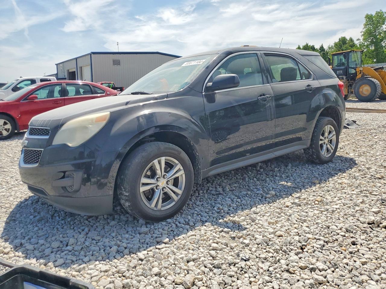 2011 Chevrolet Equinox LS, VIN 2CNFLCEC2B6369051 — Normal wear