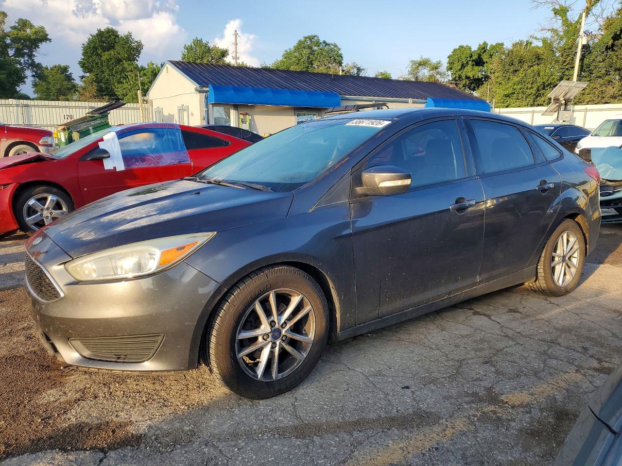 2015 Ford Focus SE, VIN 1FADP3F20FL240895 — Front end