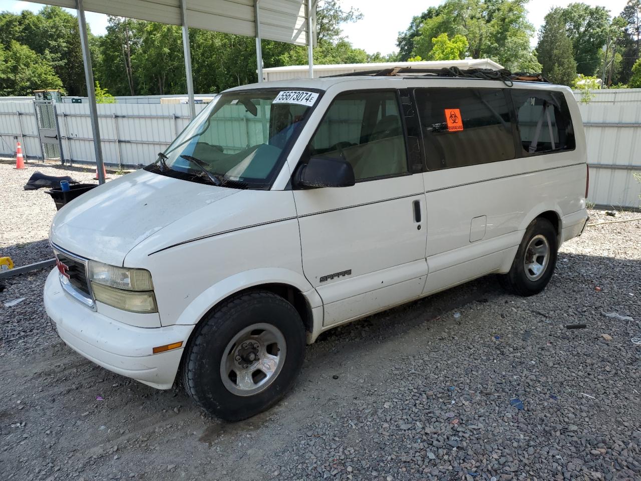 2001 GMC Safari, VIN 1GKDM19W91B515818 — Normal wear