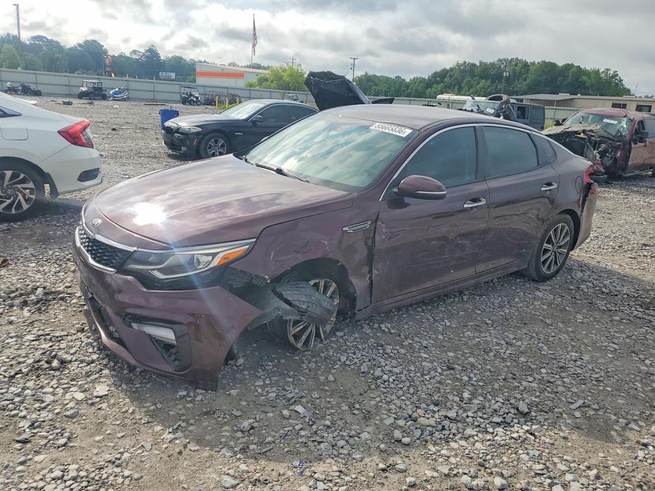 2019 Kia Optima LX, VIN 5XXGT4L31KG355618 — Front end