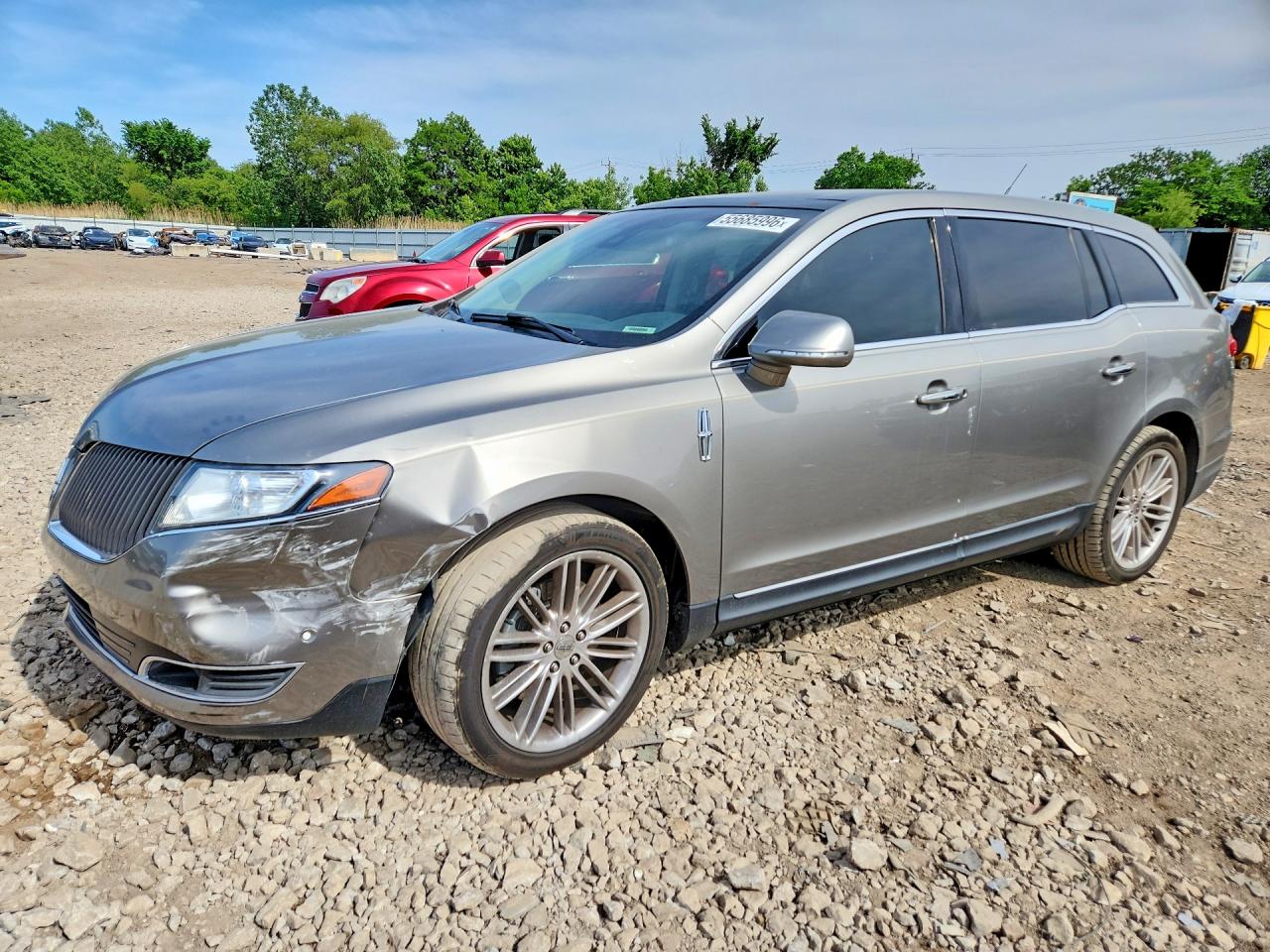2015 Lincoln MKT EcoBoost, VIN 2LMHJ5AT1FBL03642 — Front end