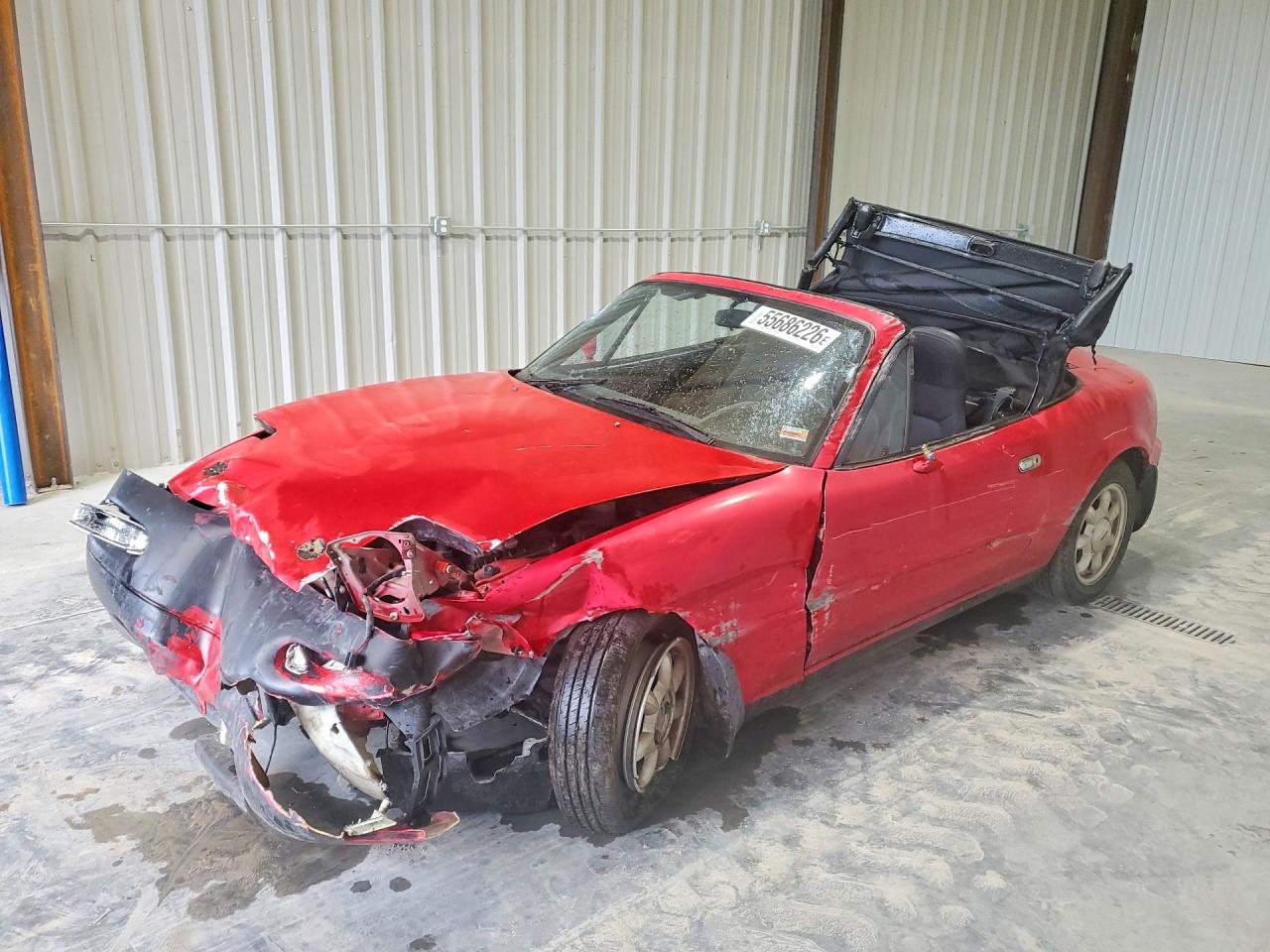 1992 Mazda MX-5 Miata, VIN JM1NA3510N0313840 — Front end