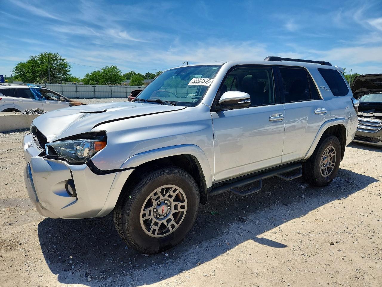 2019 Toyota 4Runner Limited, VIN JTEBU5JRXK5687674 — Front end