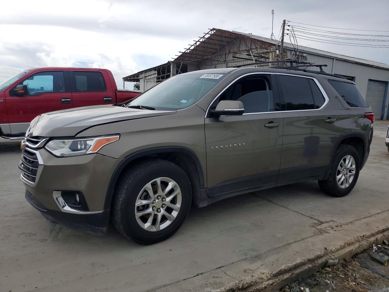 2020 Chevrolet Traverse LT Cloth, VIN 1GNERGKW4LJ109637 — Side