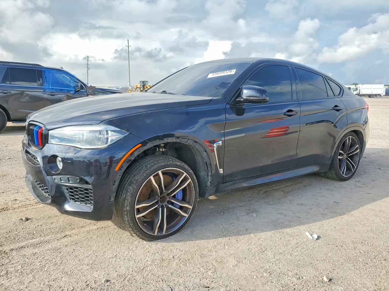 2015 BMW X6 M, VIN 5YMKW8C52F0G93976 — Front end
