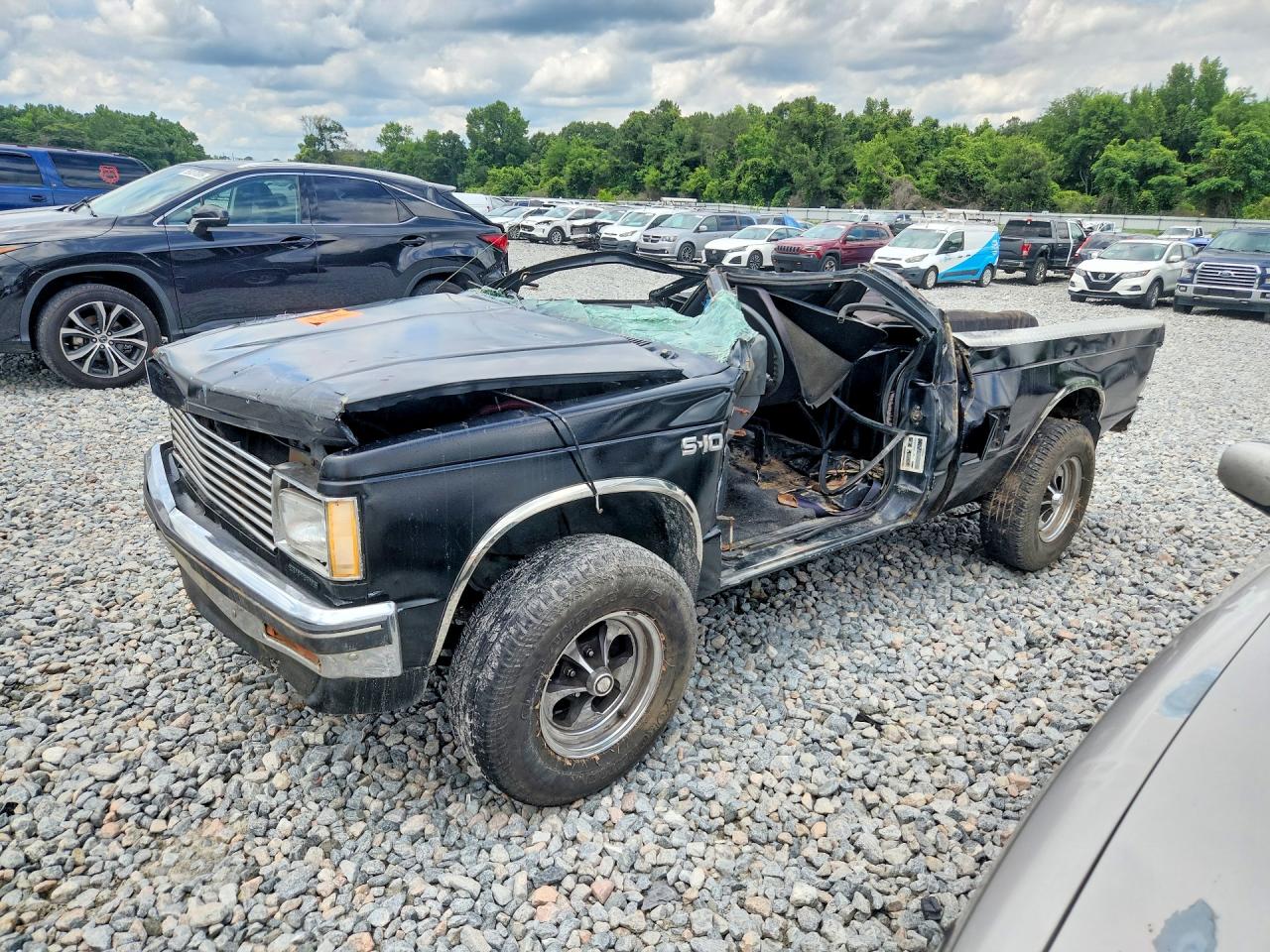 1984 Chevrolet S-10, VIN 1GCCT14B3E2129559 — Rollover