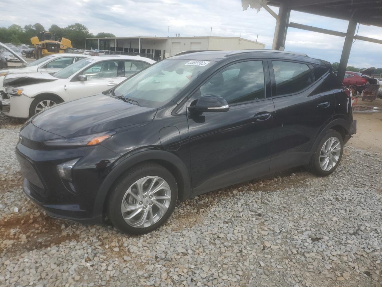 2022 Chevrolet Bolt EUV LT, VIN 1G1FY6S06N4112846 — Rear end