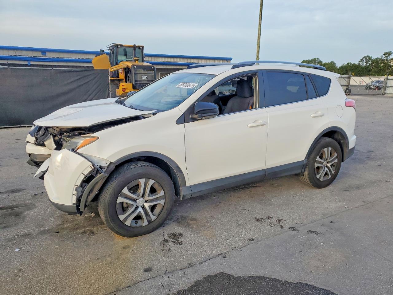 2018 Toyota RAV4 LE, VIN JTMZFREV8JD131444 — Front end