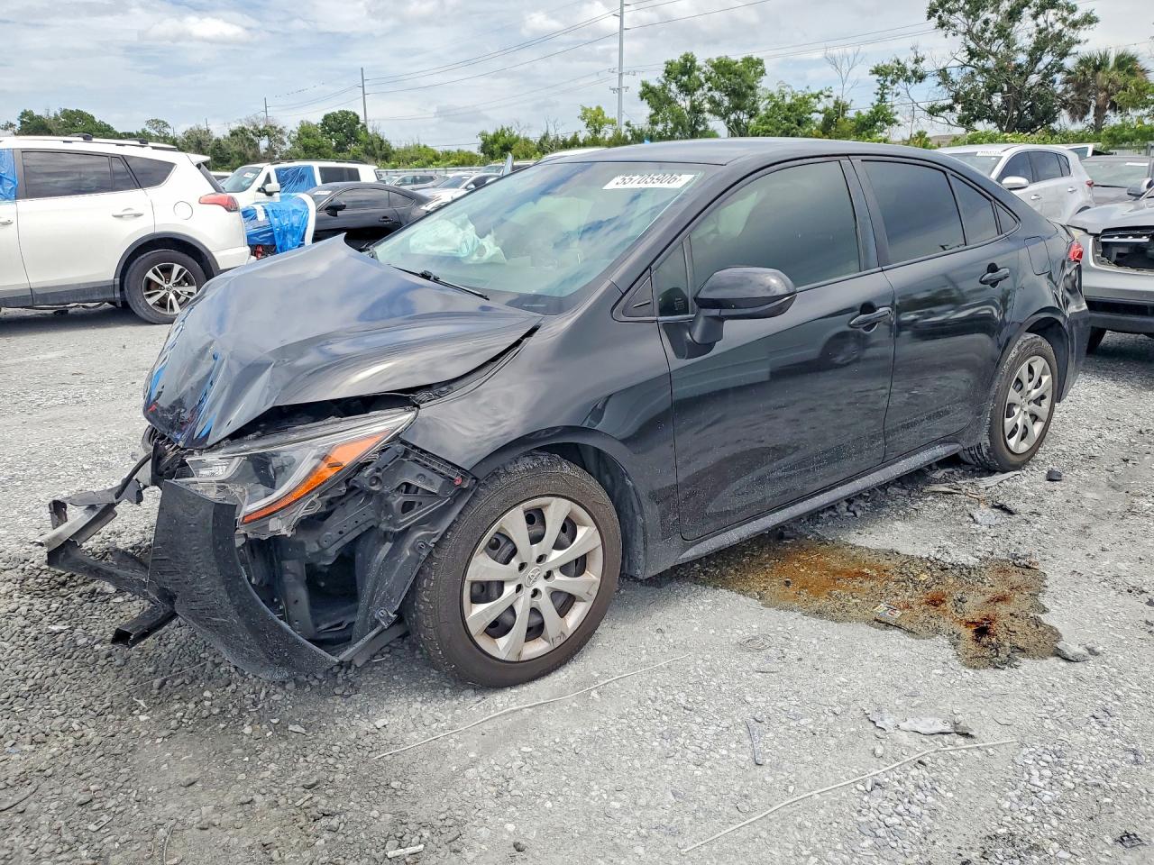 2021 Toyota Corolla LE, VIN JTDEPMAE3MJ145469 — Front end