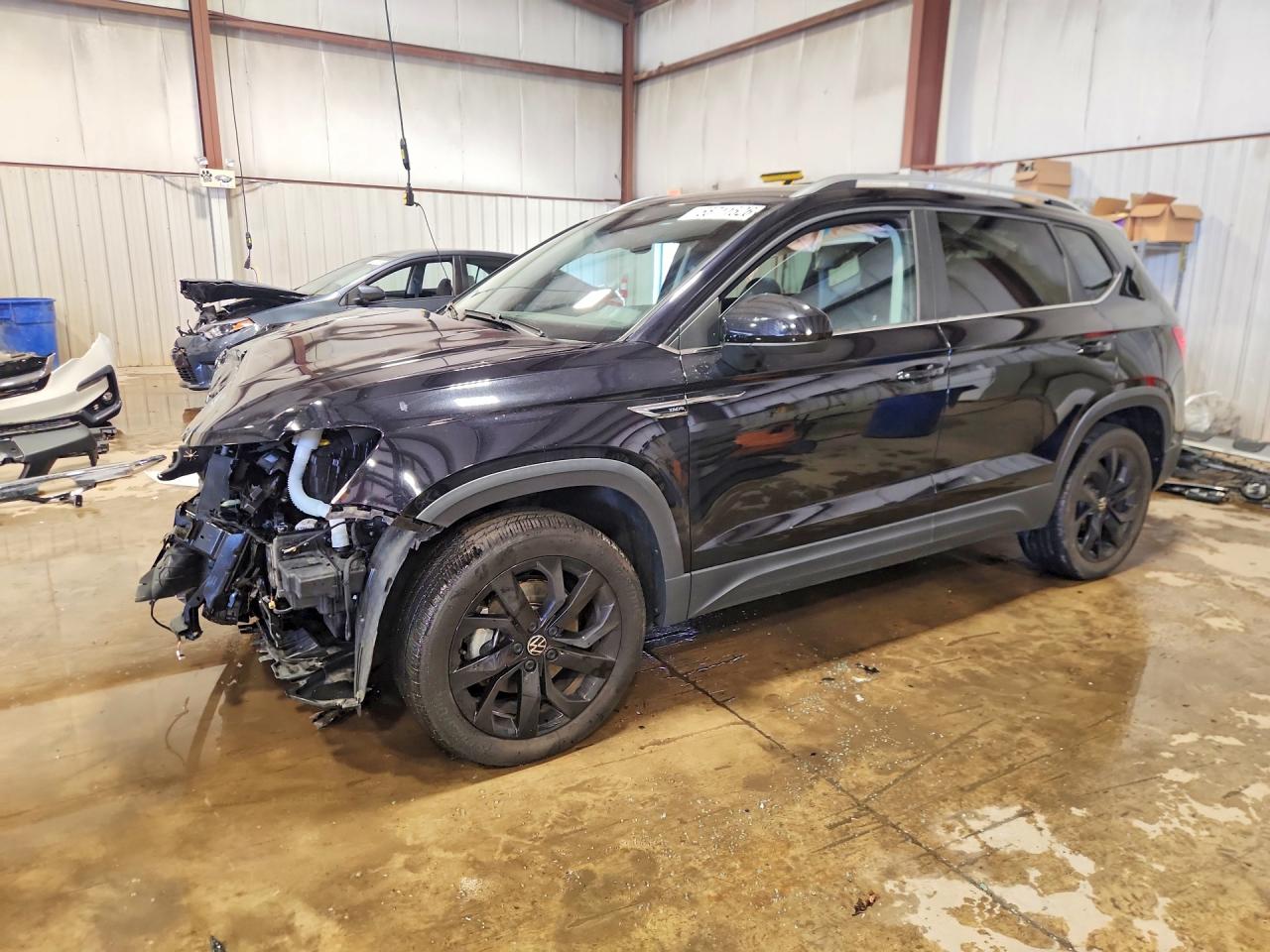 2023 Volkswagen Taos SE, VIN 3VVNX7B25PM337300 — Front end