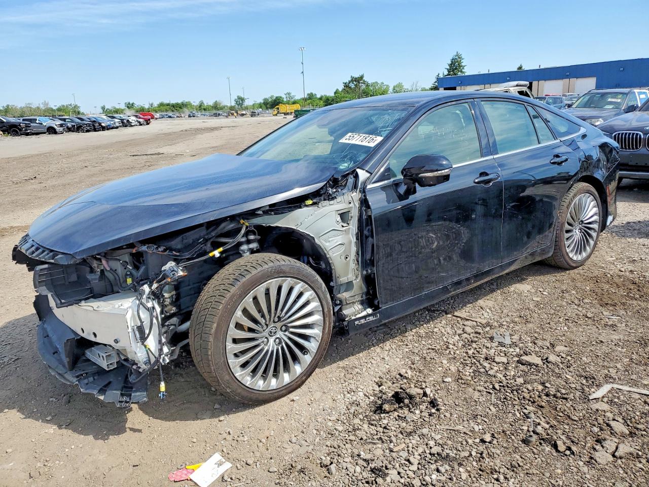 2021 Toyota Mirai XLE, VIN JTDAAAAA1MA002130 — Перед