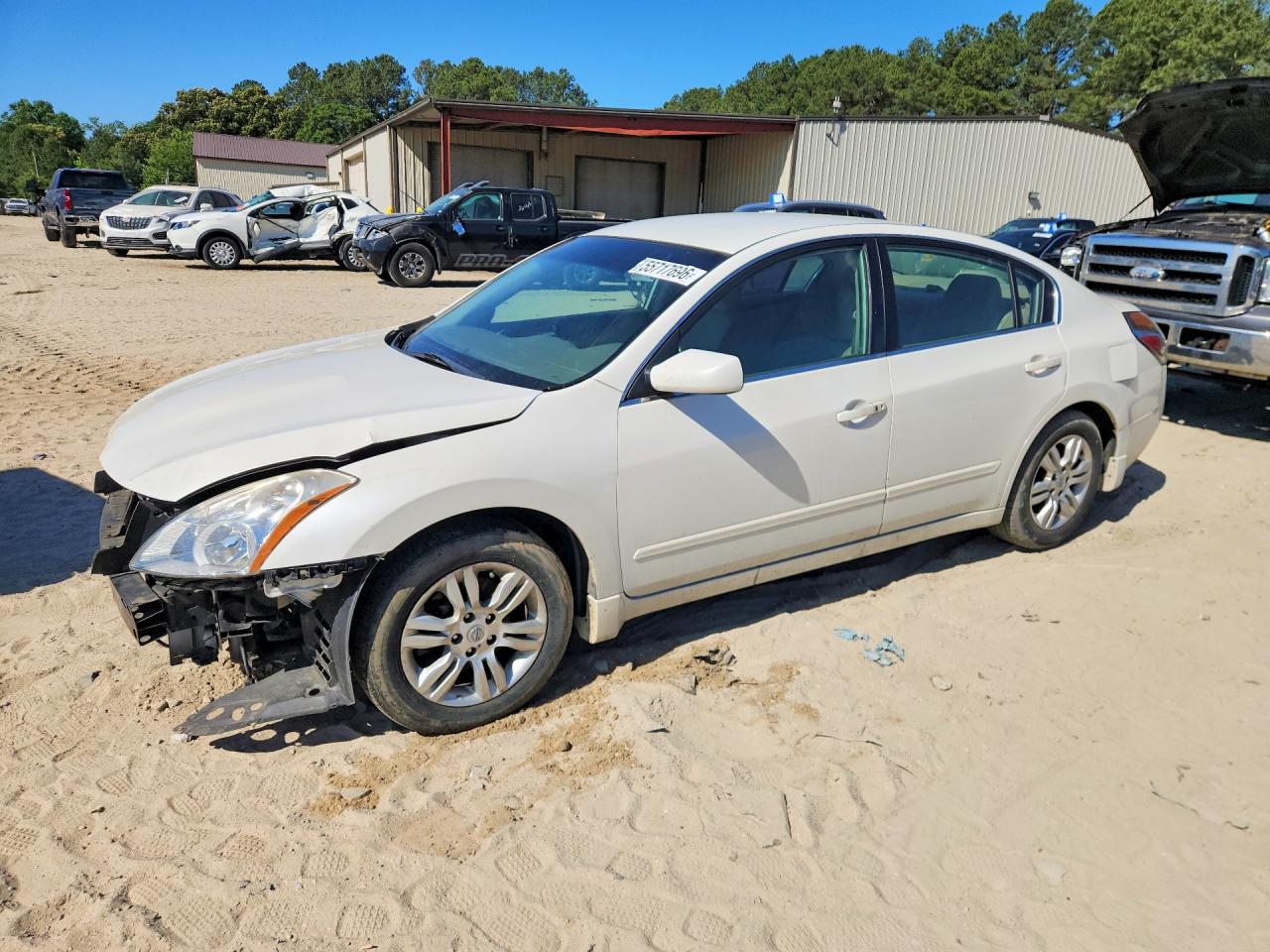 2012 Nissan Altima S, VIN 1N4AL2AP6CN422855 — Front end