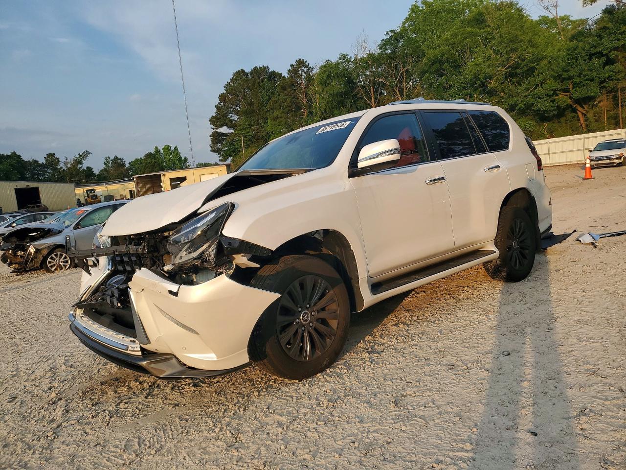 2023 Lexus GX 460 Premium, VIN JTJAM7BX8P5362308 — Front end