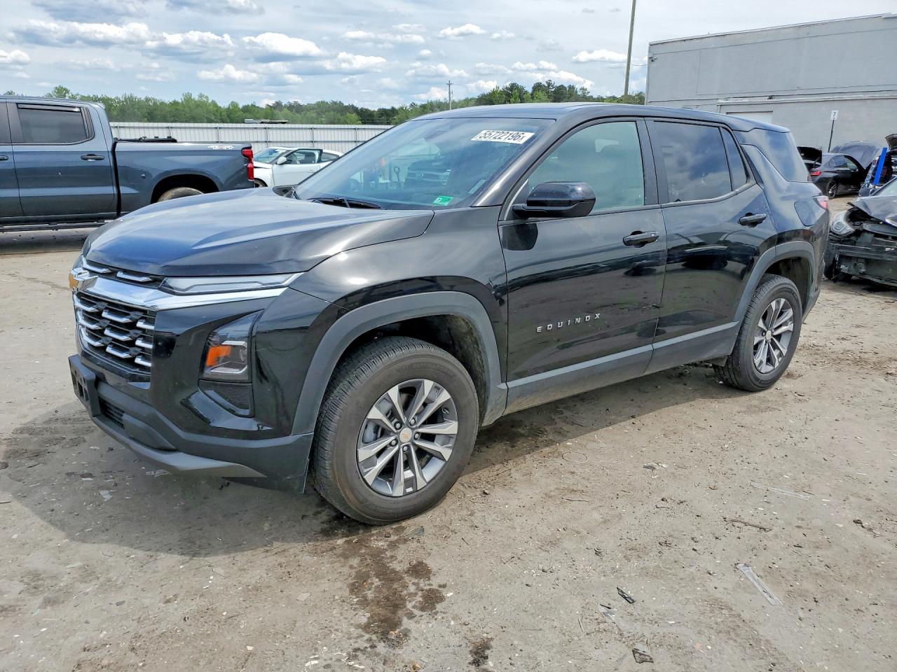 2026 Chevrolet Equinox FWD LT, VIN 3GNAXHEGXTL143153 — Rear end