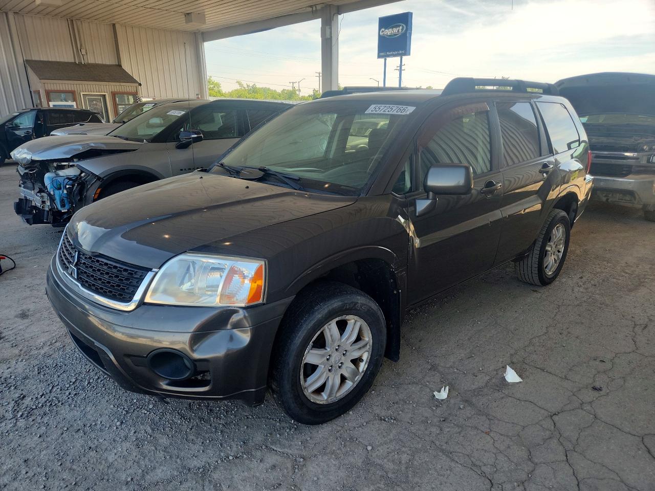 2010 Mitsubishi Endeavor LS, VIN 4A4JM2AS2AE013432 — Rear end