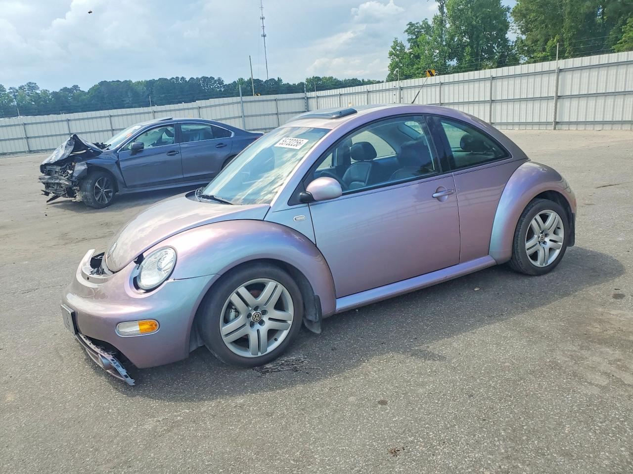 2003 Volkswagen Beetle GLX, VIN 3VWDD21C93M424608 — Front end