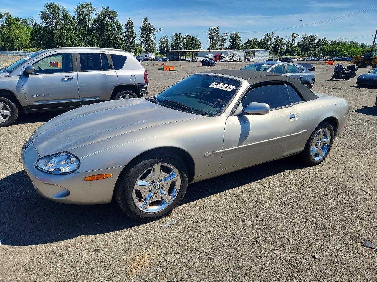 1999 Jaguar XK, VIN SAJGX2049XC041200 — Rear end