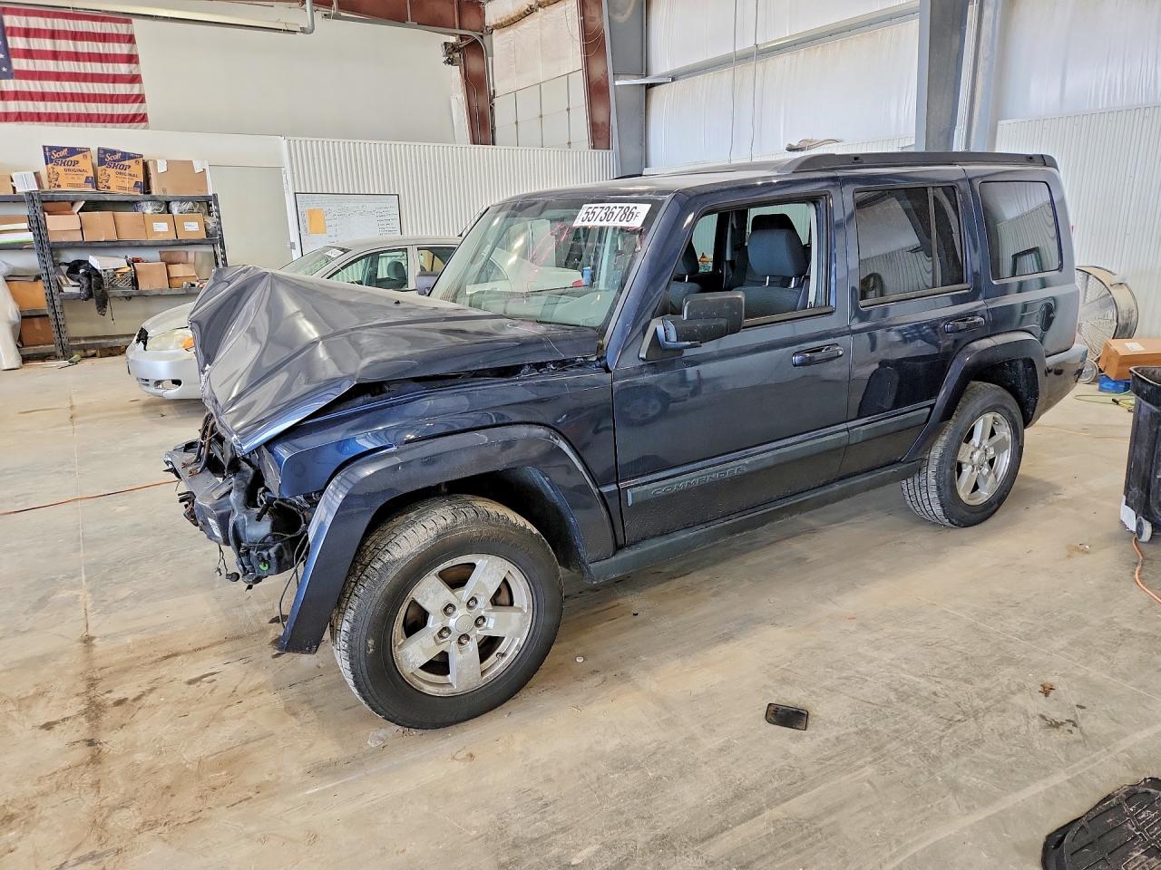 2008 Jeep Commander Sport, VIN 1J8HG48K88C235745 — Front end