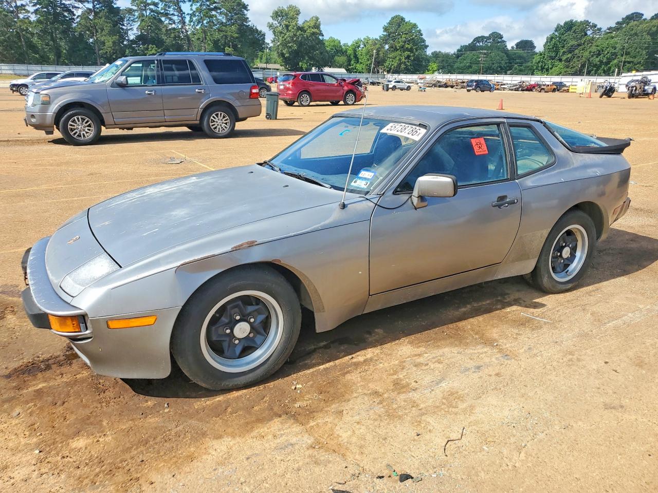 1985 Porsche 944, VIN WP0AA0942FN473160 — Бок
