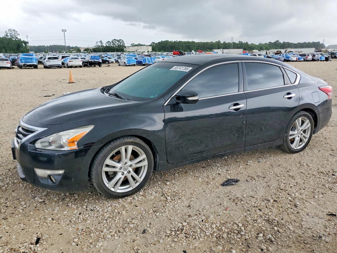 2013 Nissan Altima SL, VIN 1N4BL3AP7DC101284 — Interior fire