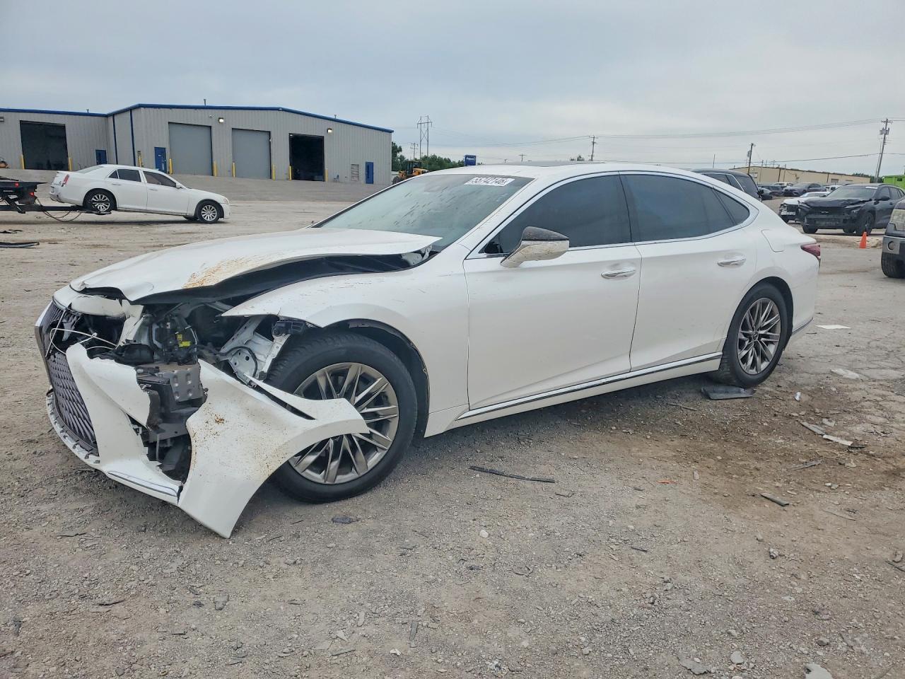 2018 Lexus LS 500, VIN JTHB51FF0J5003737 — Front end