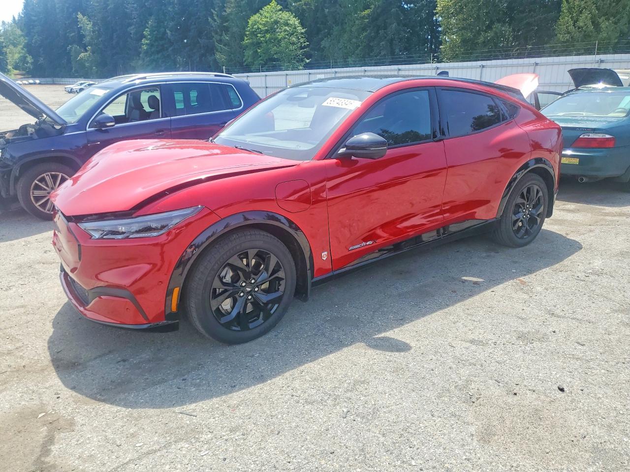 2023 Ford Mustang Mach-E Premium, VIN 3FMTK3SU7PMA70915 — Front end