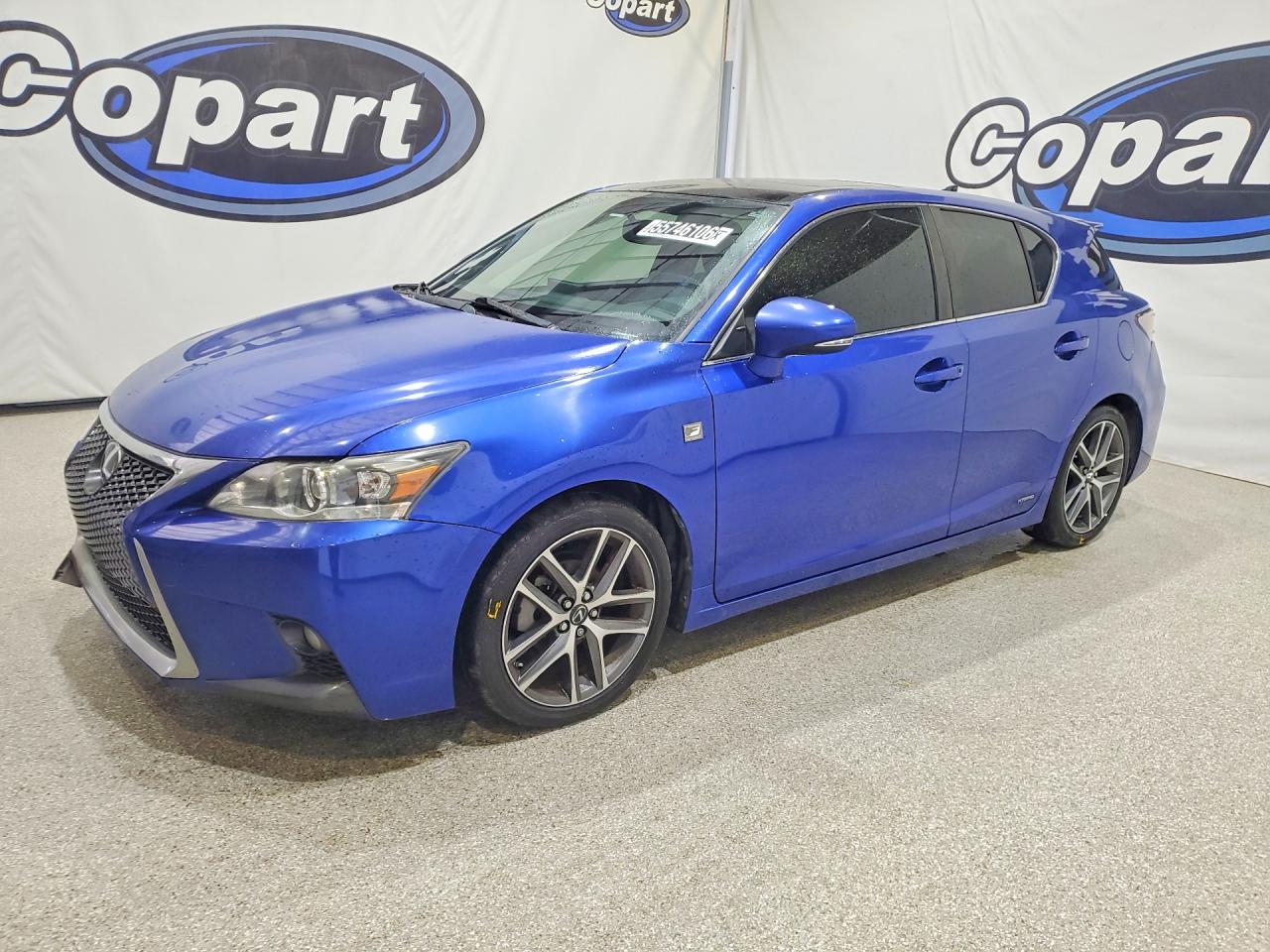 2015 Lexus CT 200h, VIN JTHKD5BH6F2225211 — Minor dents and scratches