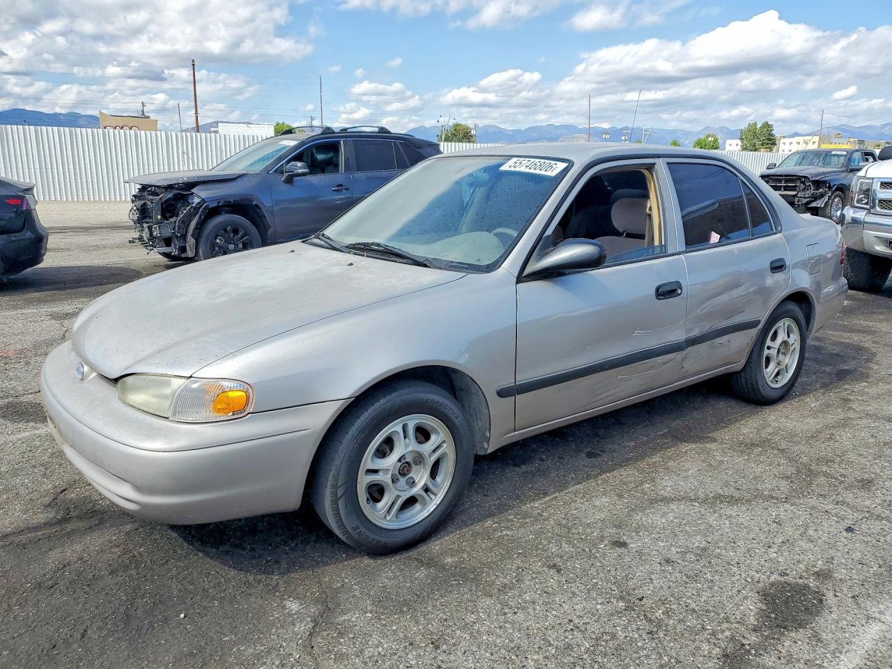 2002 Chevrolet Prizm, VIN 1Y1SK52872Z404619 — Side