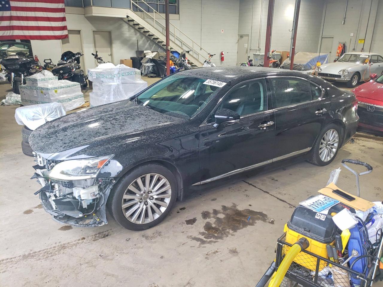 2014 Lexus LS 460 L, VIN JTHDL5EF8E5006141 — Front end